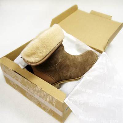 錯過保證你后悔！澳洲雪地靴專家傾情推薦頂級皮毛一體短靴